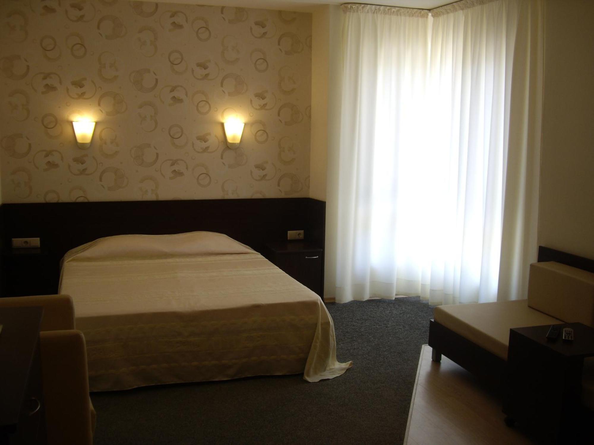 Family Hotel Avramov فيدين الغرفة الصورة